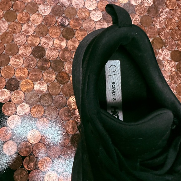 Hoka Bondi 8 EU size 40. Supposed to be ladies 9, fits like an 8.5. Worn twice. - Picture 8 of 9